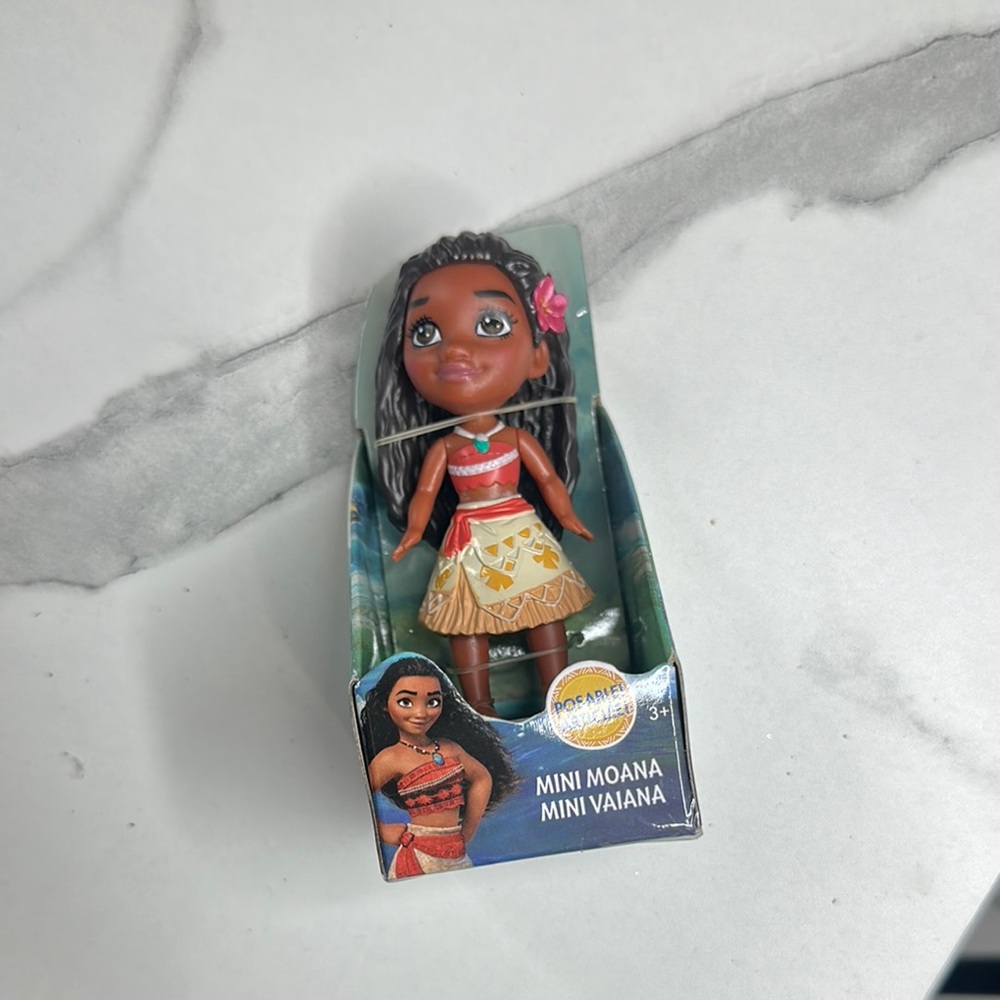 Disney Doll Brown and Red Polynesian Style